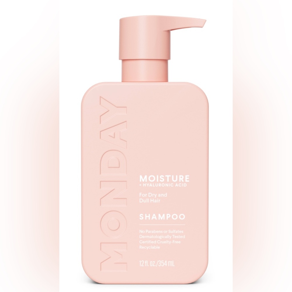 MONDAY” Pink Moisture Shampoo dry & damaged hair.
